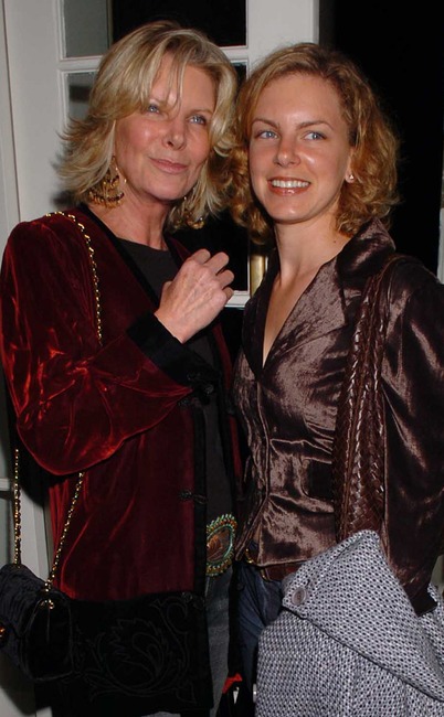 Georgiana Bronfman, Sara Bronfman